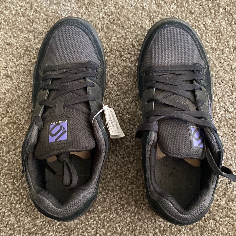 Five ten womens mtb shoes size 10 NWT